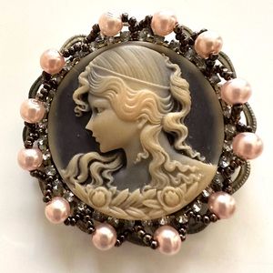 Fashion Faux Pearl & Rhinestone Bronze Tone Cameo Pin Brooch